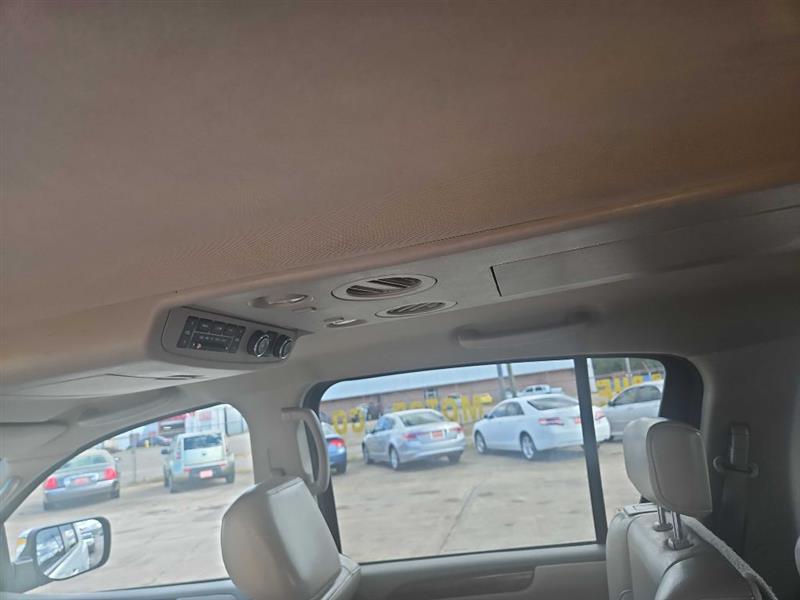 Nissan Armada SE 2WD 2010 Nissan Armada SE 2WD 2010