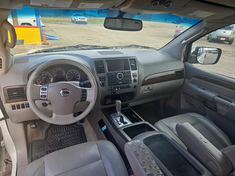 Nissan Armada SE 2WD 2010 Nissan Armada SE 2WD 2010