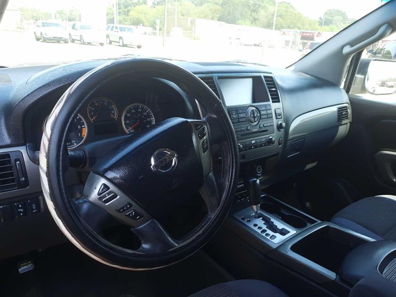 Nissan Armada SV 4WD 2015 Nissan Armada SV 4WD 2015