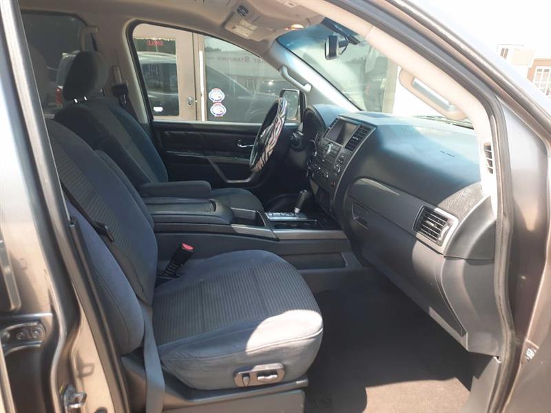 Nissan Armada SV 4WD 2015 Nissan Armada SV 4WD 2015