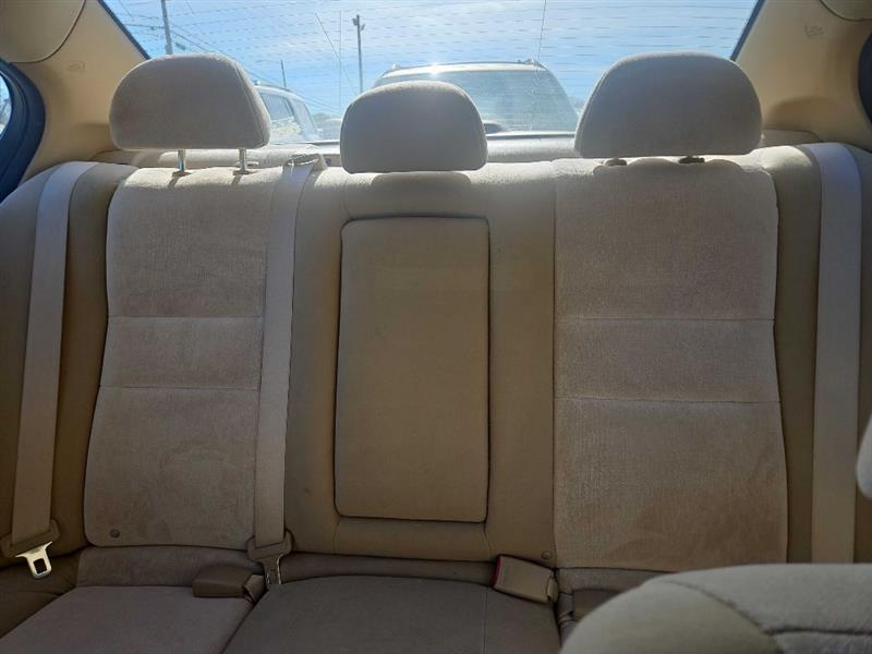 Honda Accord LX sedan AT 2010