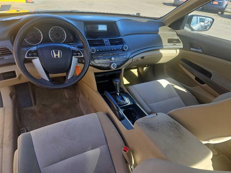 Honda Accord LX sedan AT 2010