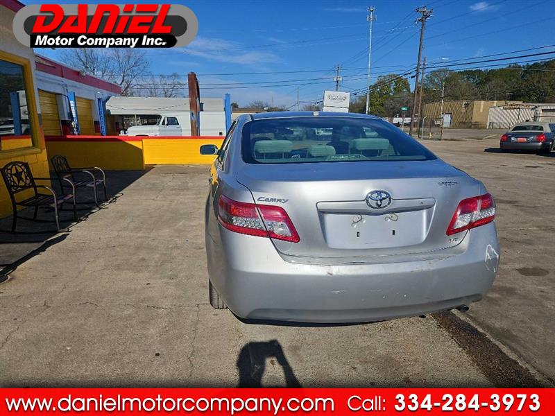 2011 Toyota Camry Base's photo