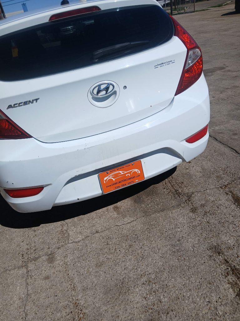Hyundai Accent GS 5-Door 6A 2015