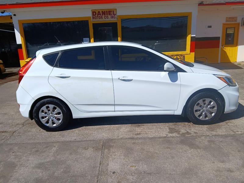 Hyundai Accent GS 5-Door 6A 2015