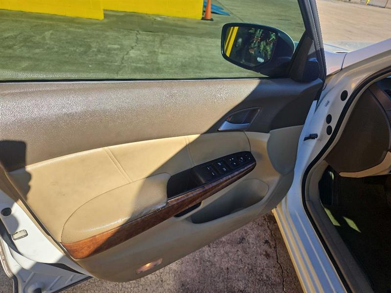 Honda Accord EX-L V-6 Sedan AT 2009