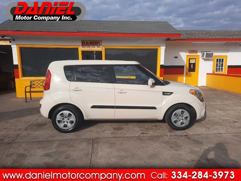 2013 Kia Soul Base's photo