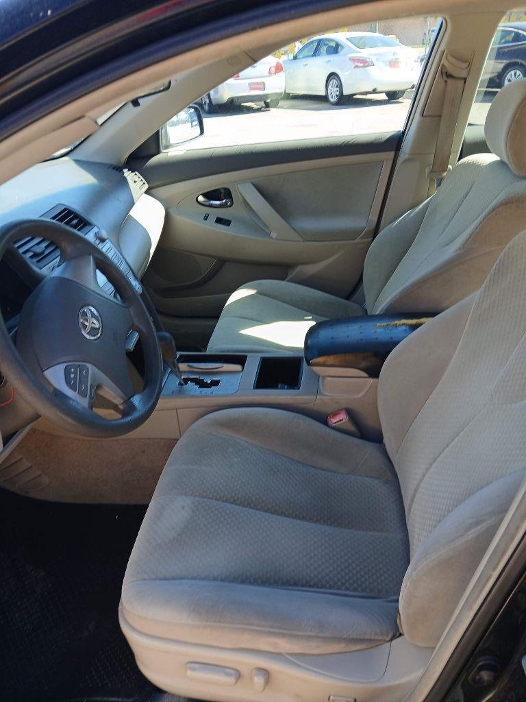 Toyota Camry SE 5-Spd AT 2009