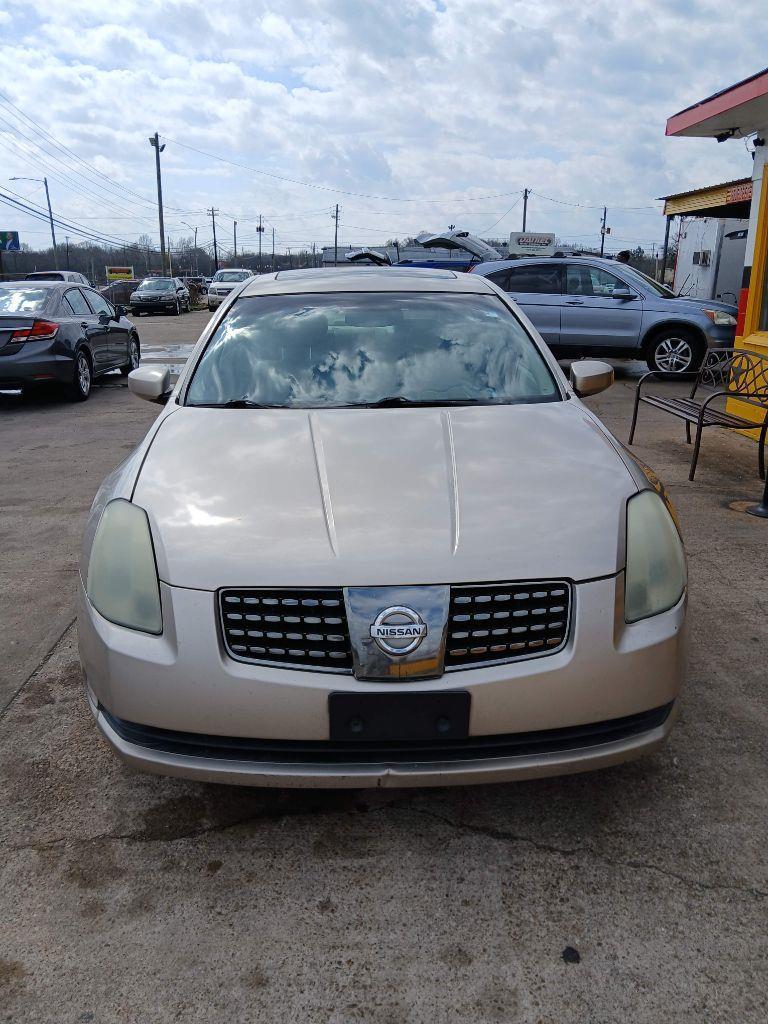 Nissan Maxima SE 2004