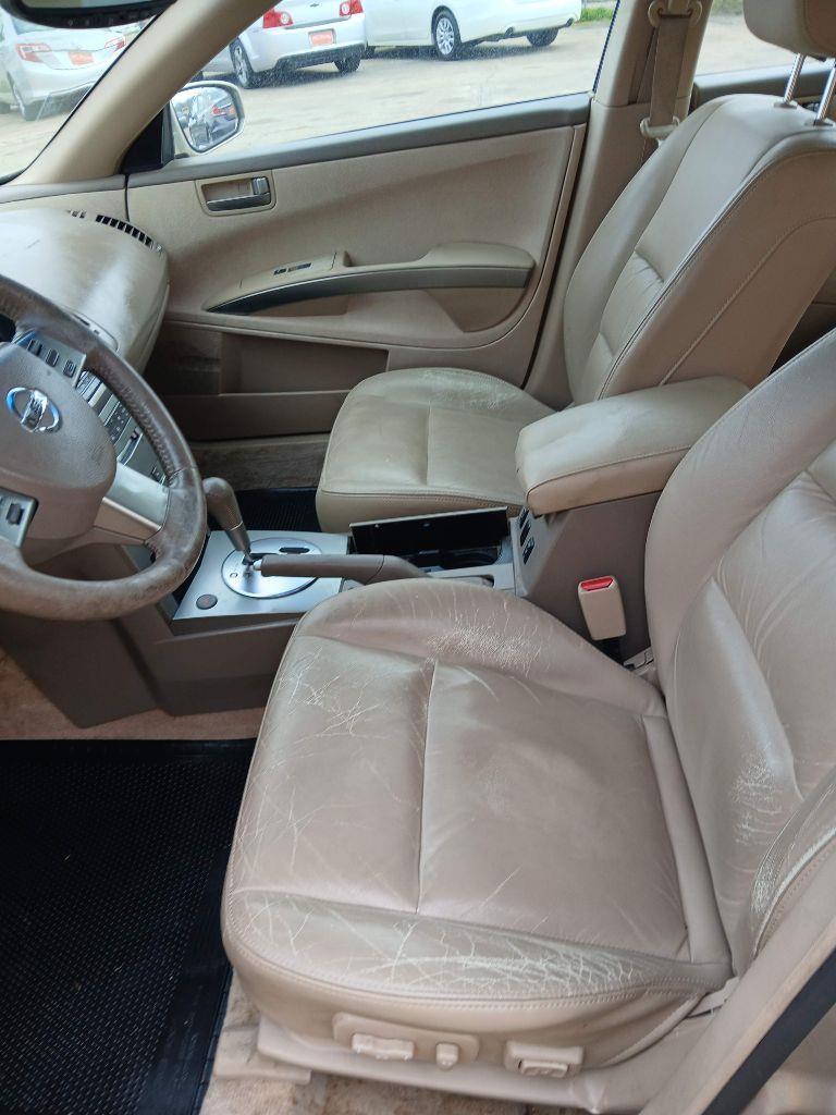 Nissan Maxima SE 2004