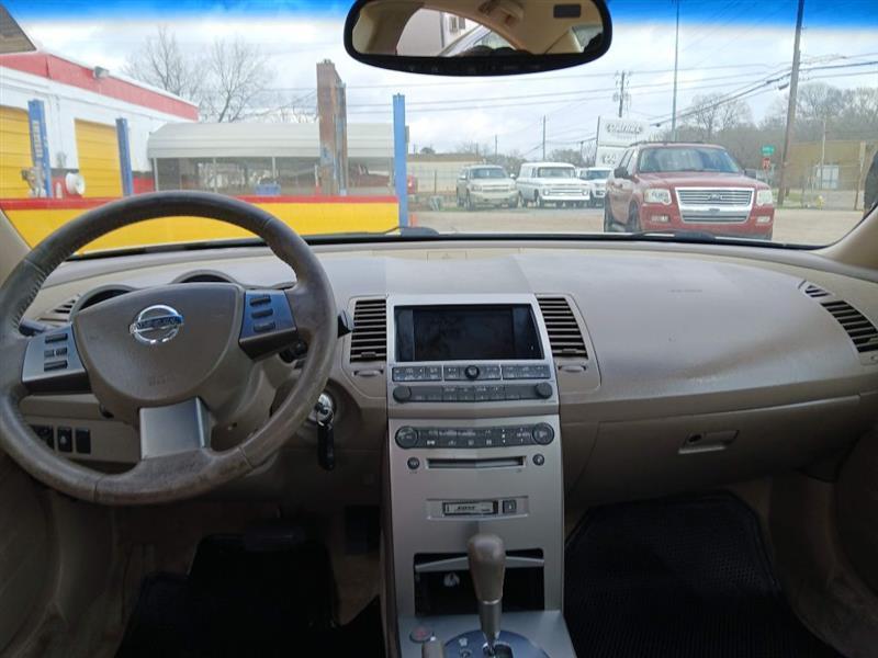 Nissan Maxima SE 2004