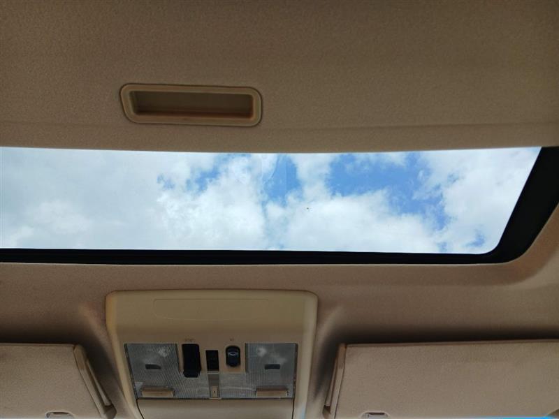 Nissan Maxima SE 2004