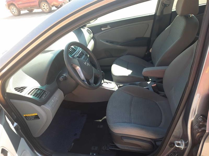 Hyundai Accent SE 4-Door 6A 2016