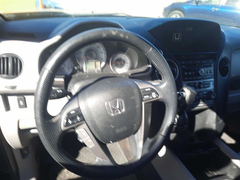 Honda Pilot LX 2WD 5-Spd AT 2015