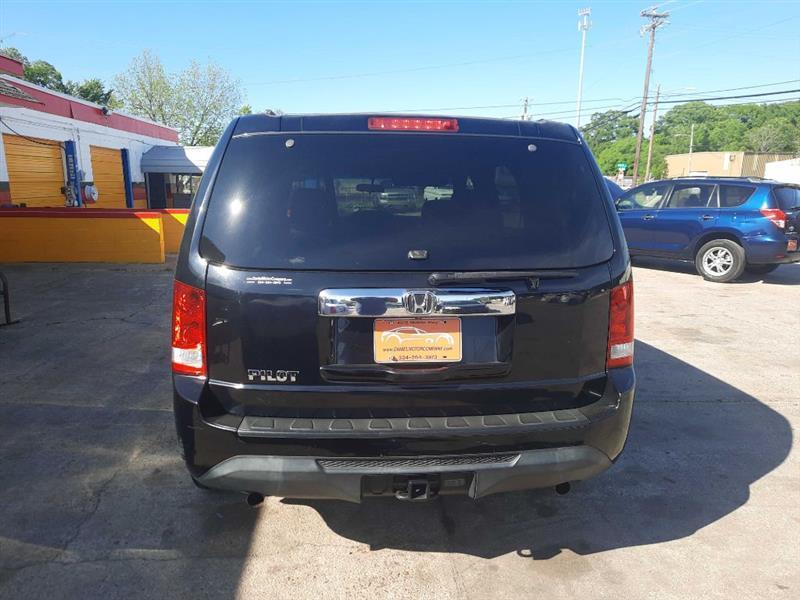 Honda Pilot LX 2WD 5-Spd AT 2015