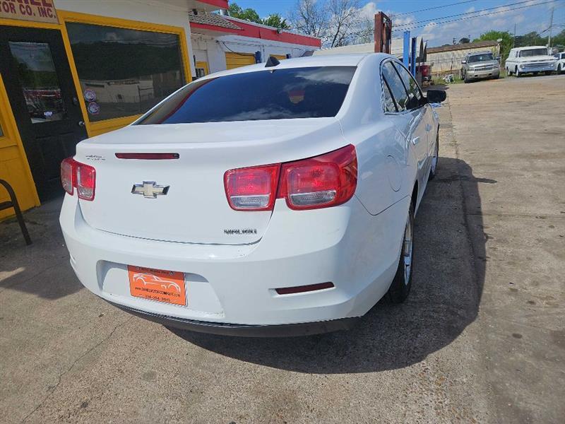 Chevrolet Malibu LS 2013