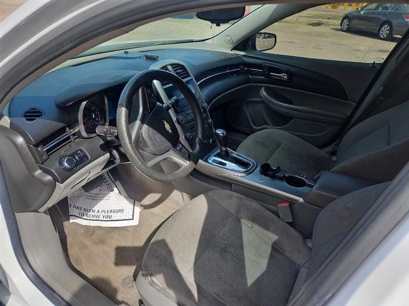 Chevrolet Malibu LS 2013
