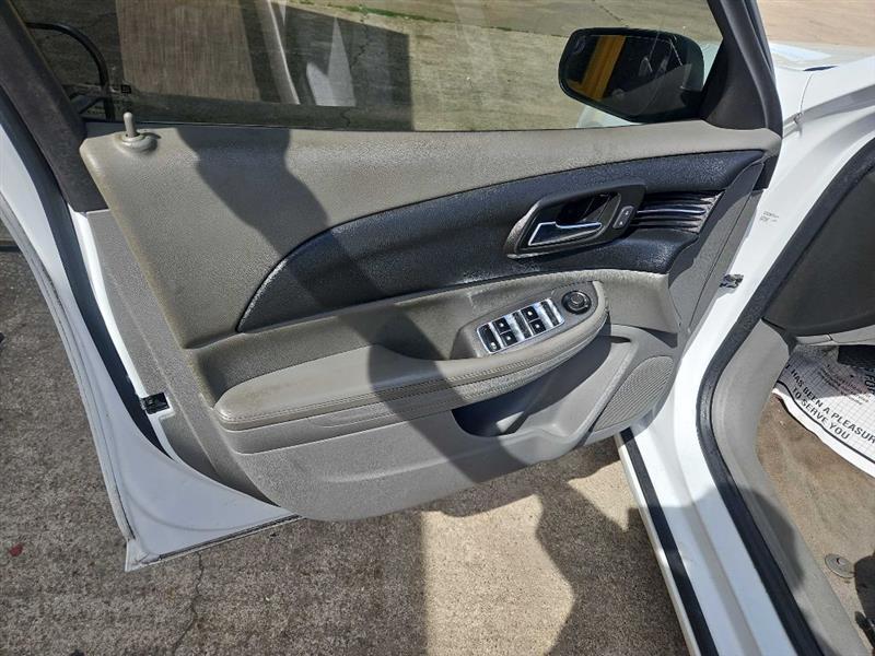 Chevrolet Malibu LS 2013