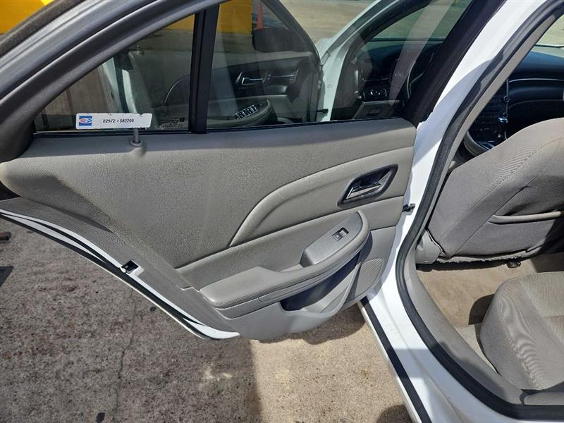 Chevrolet Malibu LS 2013