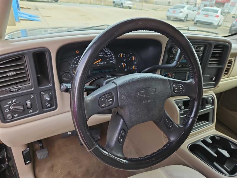 Chevrolet Suburban 1500 2WD 2006