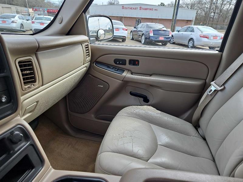 Chevrolet Suburban 1500 2WD 2006