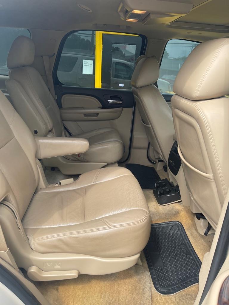 GMC Yukon Denali 2WD 2011