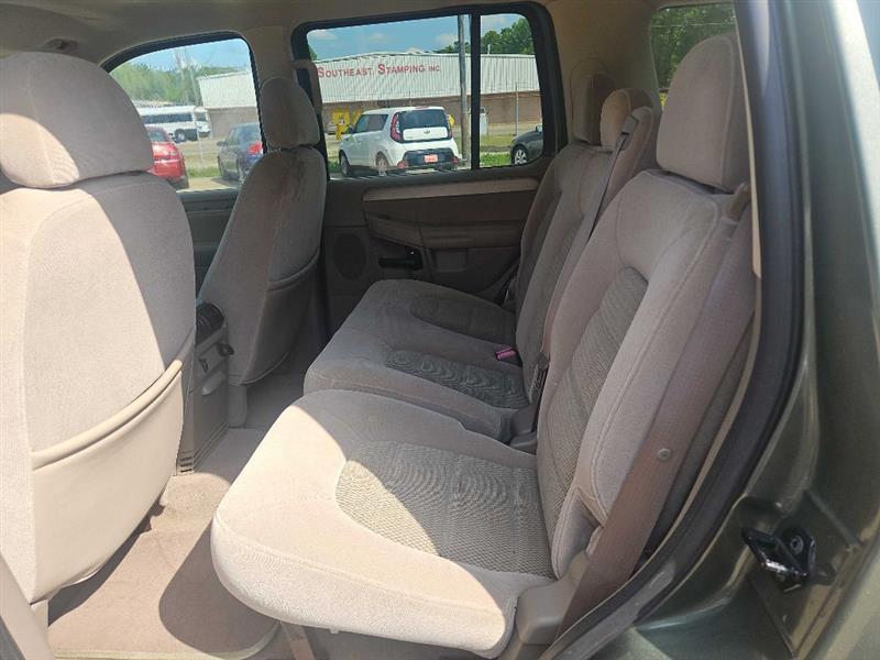 Ford Explorer  2004