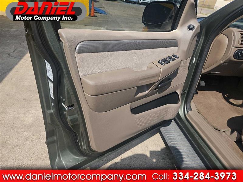 2004 Ford Explorer 