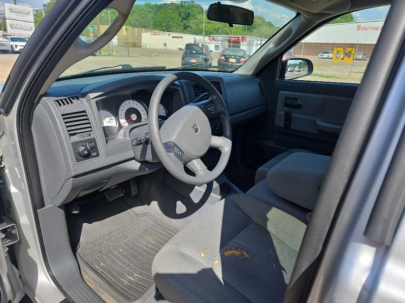 Dodge Dakota ST Club Cab 2WD 2006