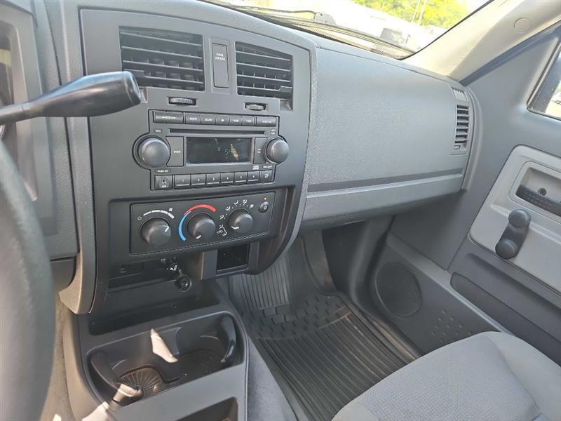 Dodge Dakota ST Club Cab 2WD 2006