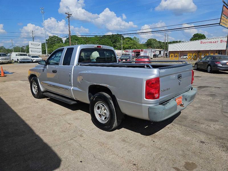 Dodge Dakota ST Club Cab 2WD 2006