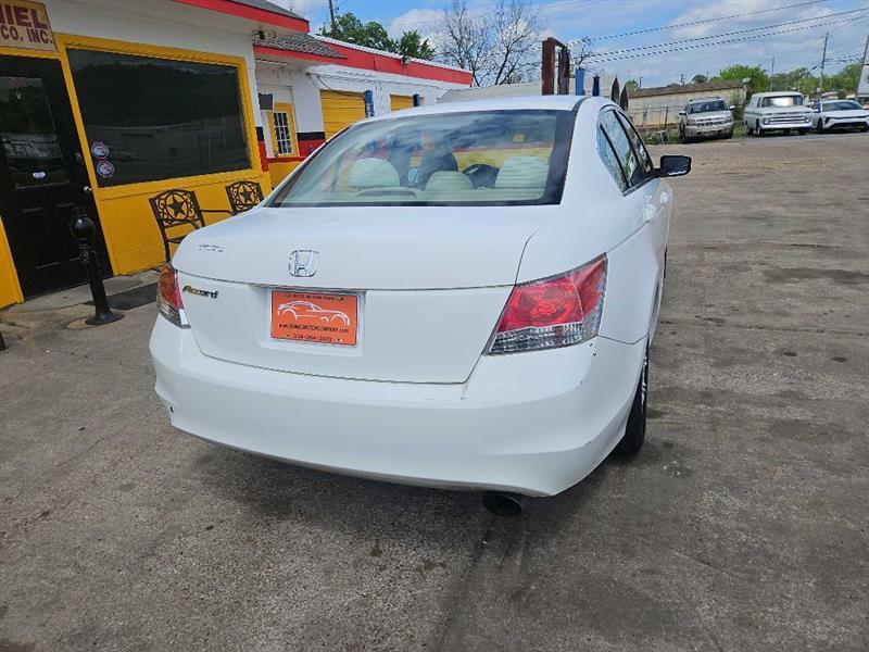 Honda Accord LX-P Sedan AT 2009