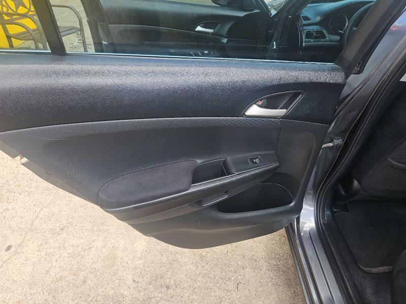 Honda Accord LX-P Sedan AT 2010