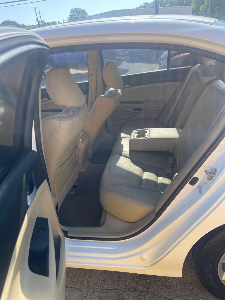 Honda Accord SE Sedan AT 2011