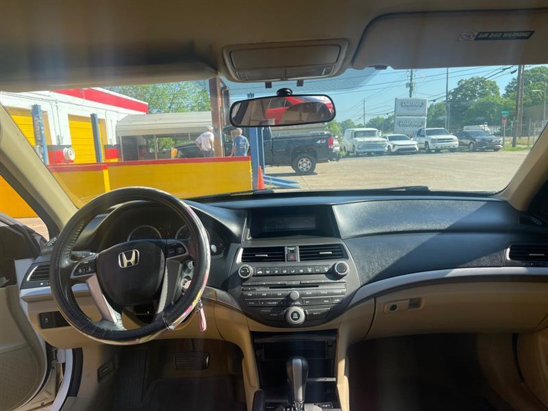 Honda Accord SE Sedan AT 2011