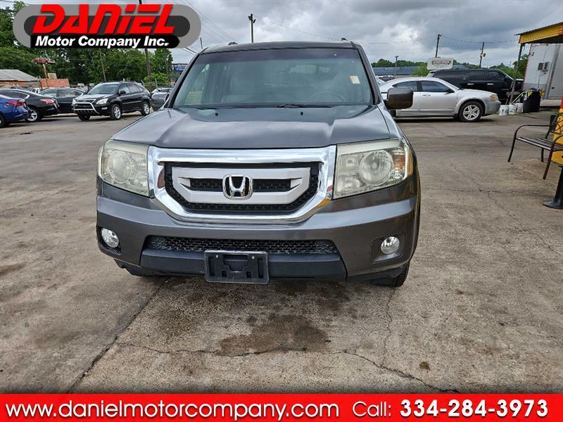 2011 Honda Pilot Touring 2WD 5-Spd AT with DVD