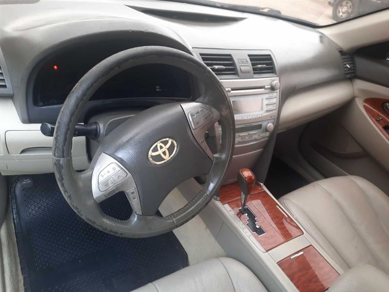 Toyota Camry SE 5-Spd AT 2009