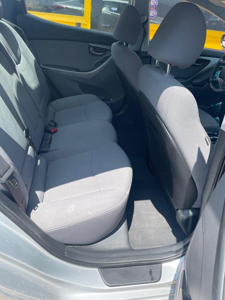 Hyundai Elantra GLS M/T 2014