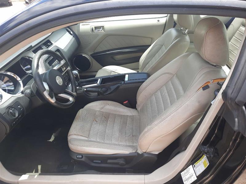 Ford Mustang V6 Coupe 2010