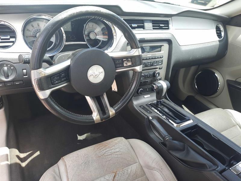 Ford Mustang V6 Coupe 2010