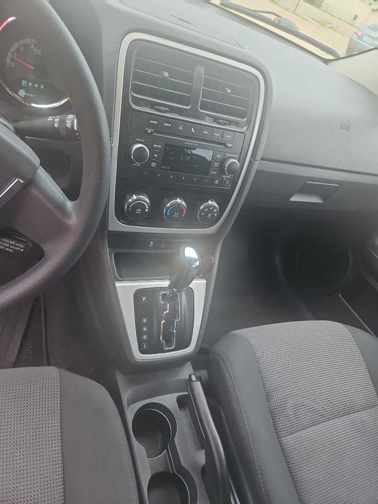 Dodge Caliber Mainstreet 2011