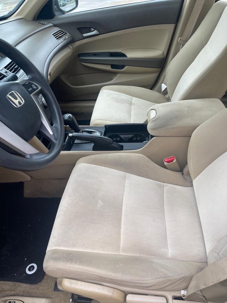 Honda Accord LX sedan AT 2008