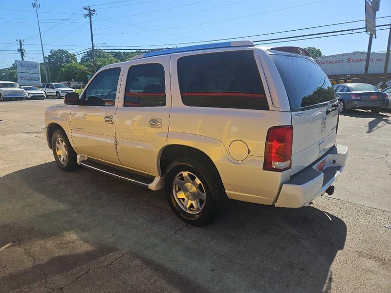 Cadillac Escalade AWD 2002
