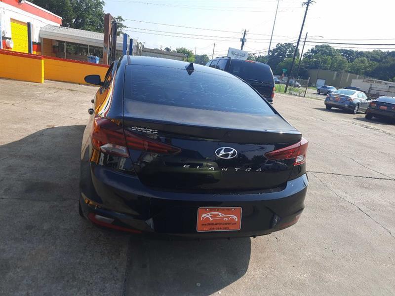 Hyundai Elantra Limited 2020