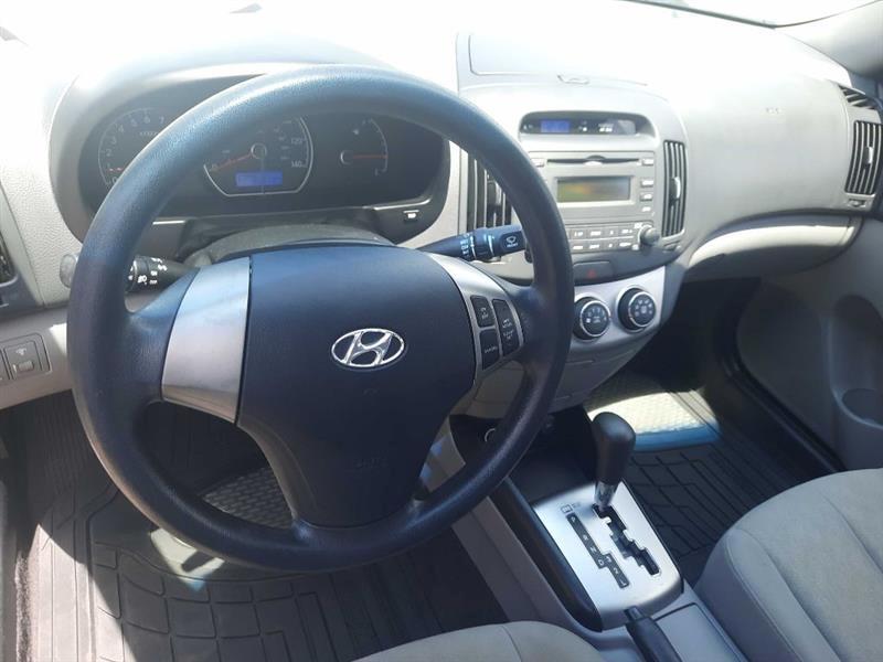 Hyundai Elantra SE 2010