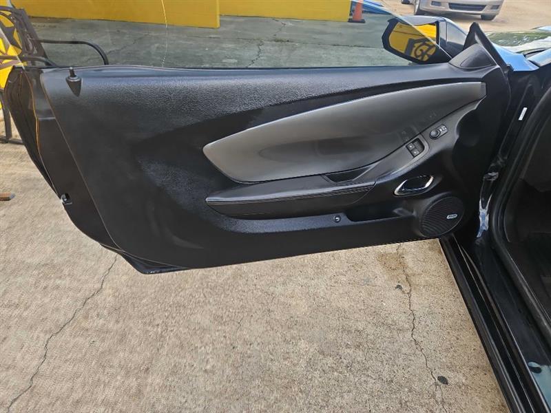 Chevrolet Camaro 2LT Coupe 2011