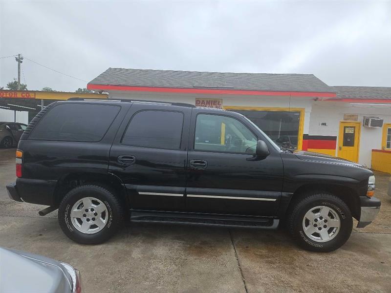 Chevrolet Tahoe 2WD 2004