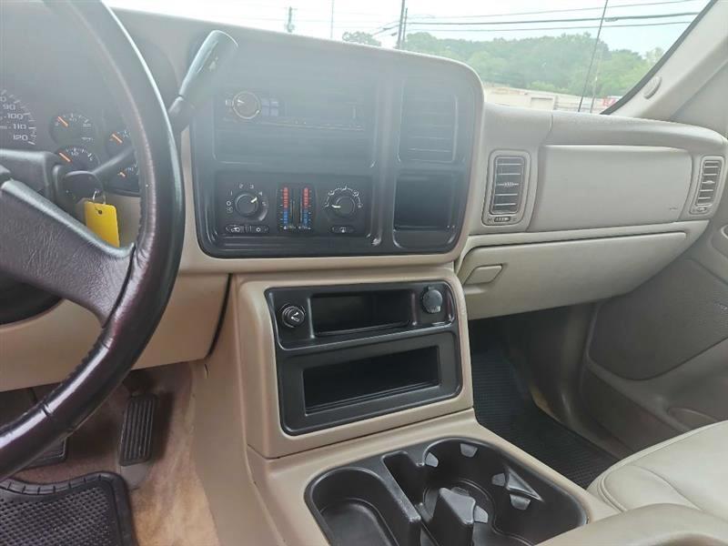 Chevrolet Tahoe 2WD 2004