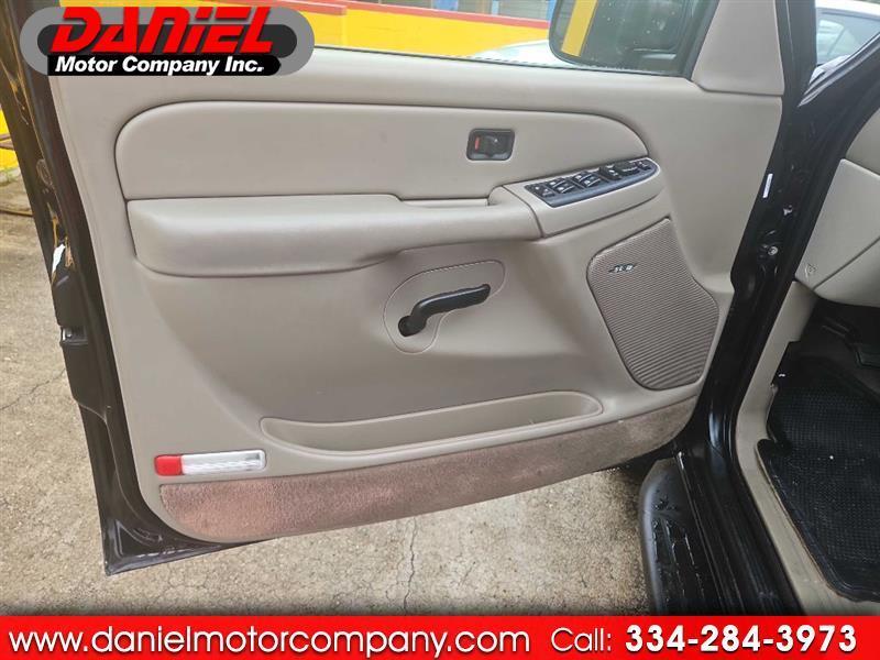 Chevrolet Tahoe 2WD 2004