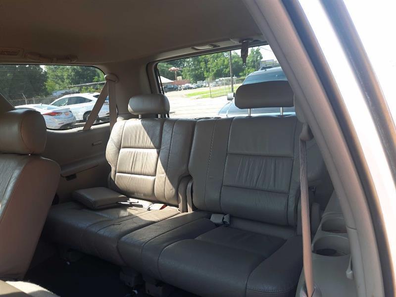 Toyota Sequoia SR5 2WD 2005